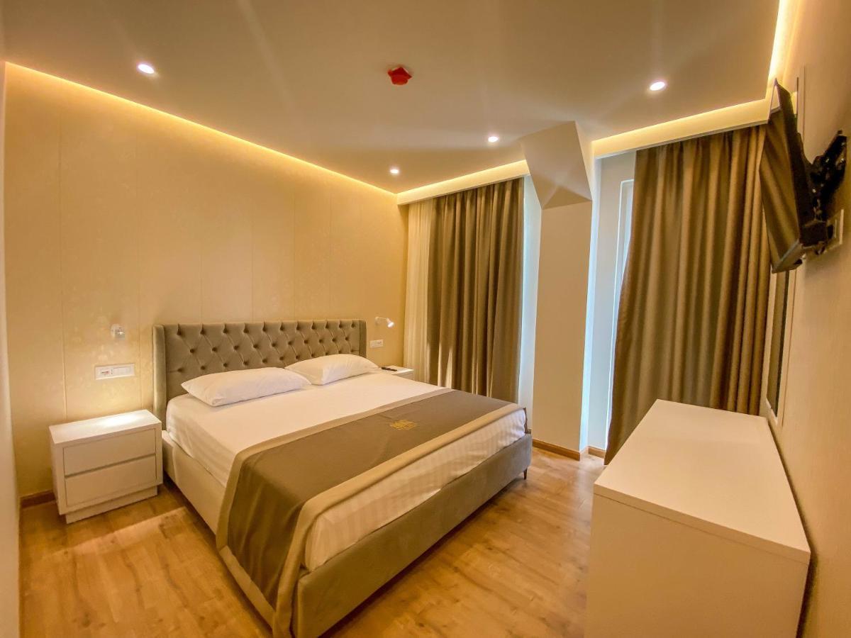 Red Hill Hotel Тирана Екстериор снимка