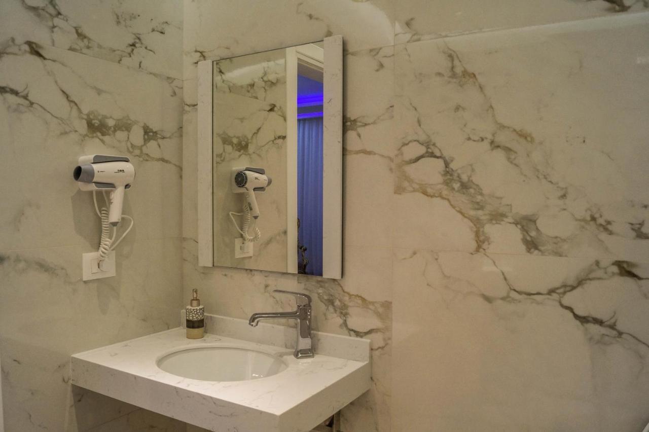 Red Hill Hotel Тирана Екстериор снимка
