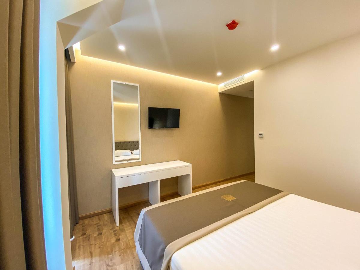 Red Hill Hotel Тирана Екстериор снимка
