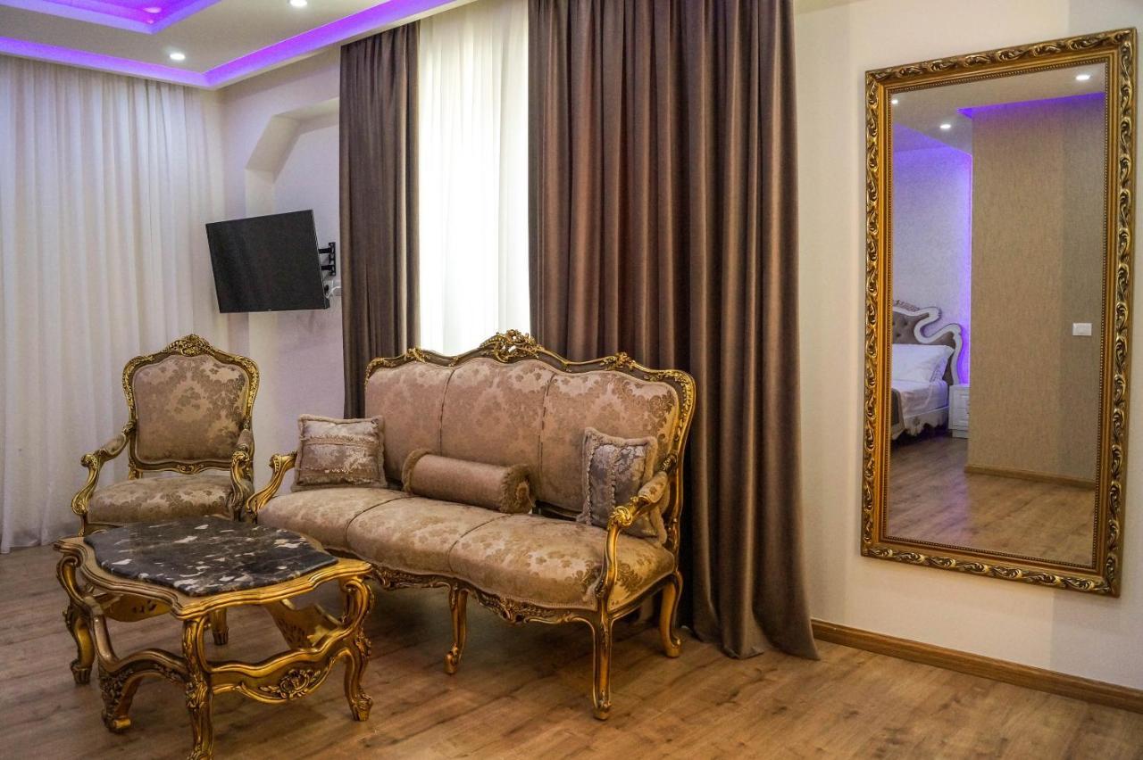 Red Hill Hotel Тирана Екстериор снимка