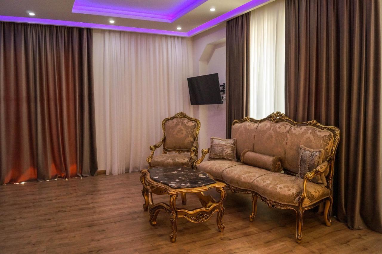 Red Hill Hotel Тирана Екстериор снимка